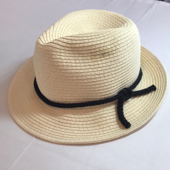 Talula Accessories - 🦀Talula straw hat cream size small/medium